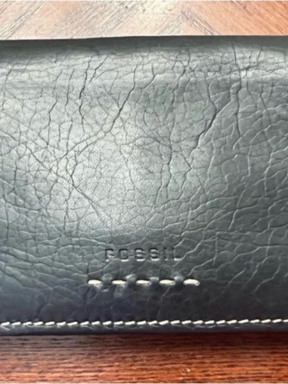 Fossil Black Leather Wallet with Contrast Stitching
